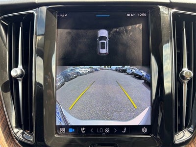 2022 Volvo XC60 Momentum