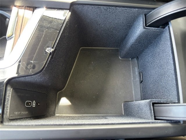 2022 Volvo XC60 Momentum