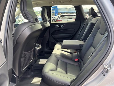 2022 Volvo XC60 Momentum