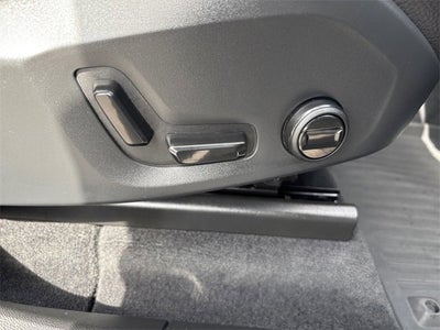 2022 Volvo XC60 Momentum